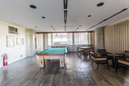 Casa de condomínio à venda com 61m², 2 quartos e 1 vagaSala de Jogos