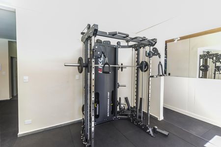Casa de condomínio à venda com 61m², 2 quartos e 1 vagaAcademia