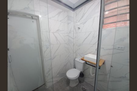 Banheiro de kitnet/studio para alugar com 1 quarto, 33m² em Campos Elíseos, São Paulo