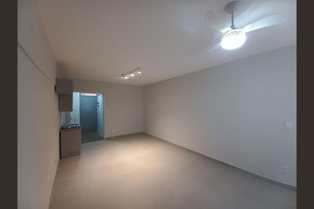Studio para alugar com 33m², 1 quarto e sem vaga Studio para alugar com 33m², 1 quarto e sem vagaSala/Quarto