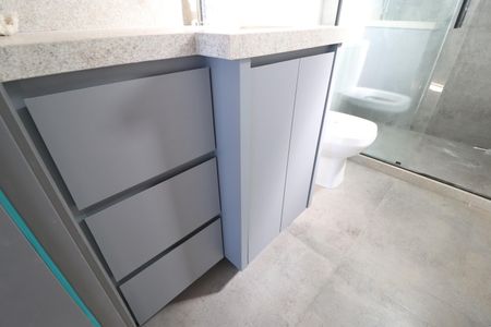 Apartamento para alugar com 100m², 3 quartos e 2 vagasBanheiro do Quarto 3