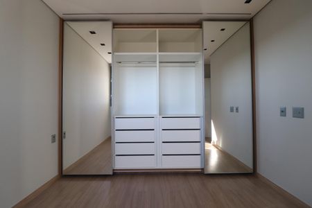 Apartamento para alugar com 100m², 3 quartos e 2 vagasQuarto 3 - Suíte