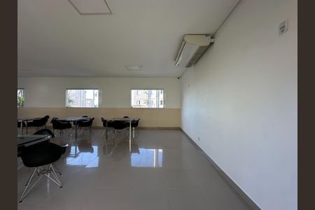 Apartamento para alugar com 55m², 2 quartos e sem vaga Apartamento para alugar com 55m², 2 quartos e sem vagaÁrea comum - Salão de festas