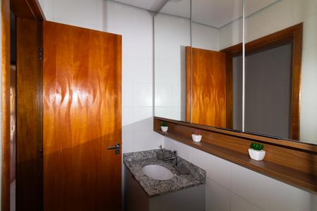 Apartamento para alugar com 42m², 2 quartos e sem vaga Apartamento para alugar com 42m², 2 quartos e sem vagaBanheiro