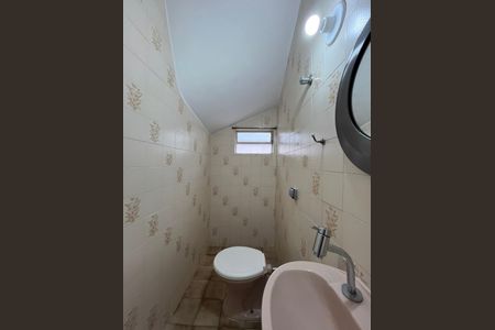 Casa à venda com 160m², 4 quartos e 2 vagasLavabo