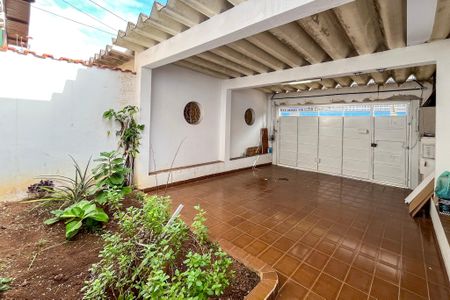 Casa à venda com 160m², 4 quartos e 2 vagasÁrea Externa