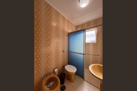 Casa à venda com 160m², 4 quartos e 2 vagasBanheiro da Suíte