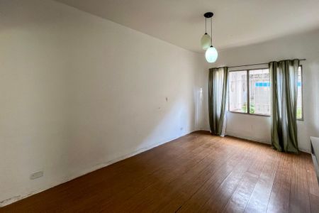 Casa à venda com 160m², 4 quartos e 2 vagasSala
