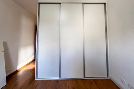 Casa à venda com 160m², 4 quartos e 2 vagasSuite