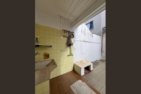 Casa à venda com 160m², 4 quartos e 2 vagasÁrea de Serviço