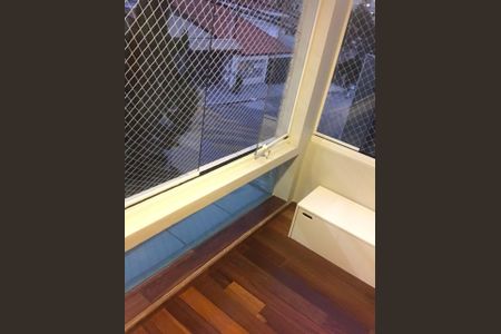 Casa para alugar com 200m², 3 quartos e 1 vaga Casa para alugar com 200m², 3 quartos e 1 vagaVaranda
