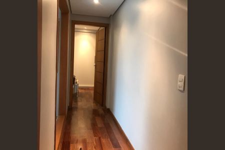Casa para alugar com 200m², 3 quartos e 1 vaga Casa para alugar com 200m², 3 quartos e 1 vagaCorredor