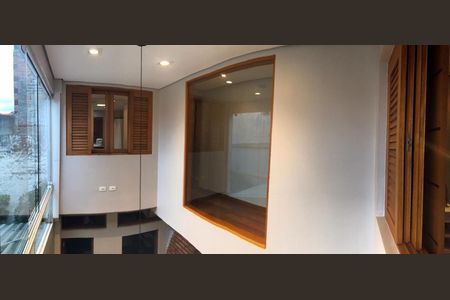 Casa para alugar com 200m², 3 quartos e 1 vaga Casa para alugar com 200m², 3 quartos e 1 vagaVista