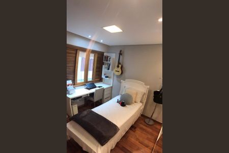 Casa para alugar com 200m², 3 quartos e 1 vaga Casa para alugar com 200m², 3 quartos e 1 vagaQuarto