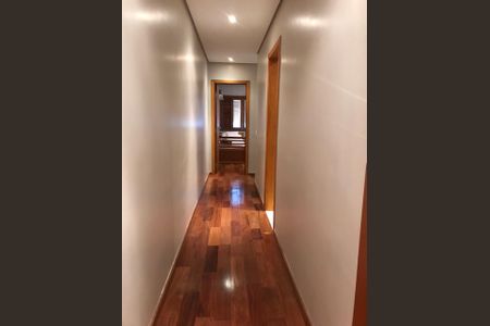 Casa para alugar com 200m², 3 quartos e 1 vaga Casa para alugar com 200m², 3 quartos e 1 vagaCorredor