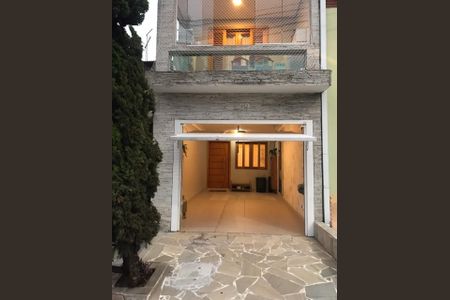 Casa para alugar com 200m², 3 quartos e 1 vaga Casa para alugar com 200m², 3 quartos e 1 vagaGaragem