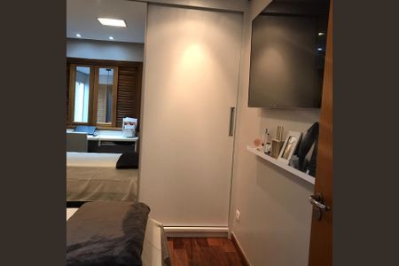 Casa para alugar com 200m², 3 quartos e 1 vaga Casa para alugar com 200m², 3 quartos e 1 vagaQuarto