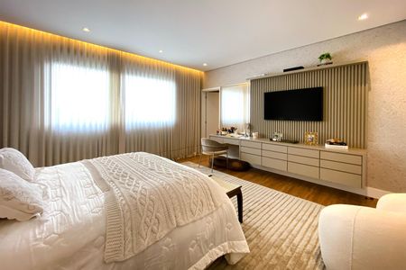 Casa de condomínio à venda com 470m², 5 quartos e 4 vagasSuite 1