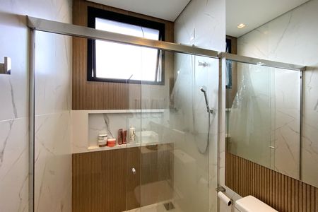 Casa de condomínio à venda com 470m², 5 quartos e 4 vagasBanheiro da Suíte 2