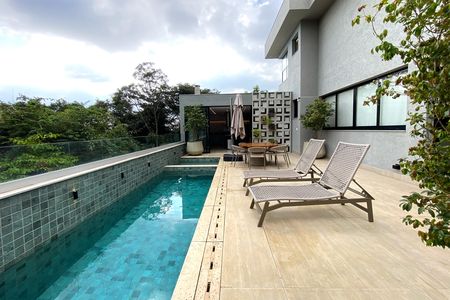 Casa de condomínio à venda com 470m², 5 quartos e 4 vagasPiscina