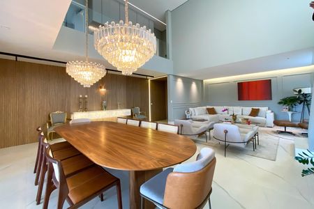 Casa de condomínio à venda com 470m², 5 quartos e 4 vagasSala de Jantar