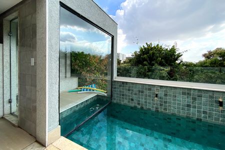 Casa de condomínio à venda com 470m², 5 quartos e 4 vagasSauna