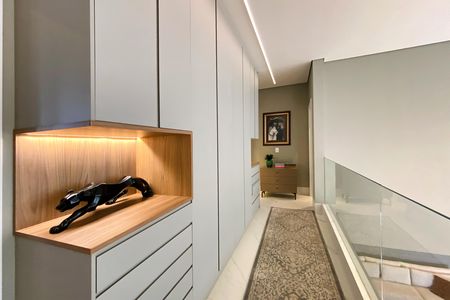 Casa de condomínio à venda com 470m², 5 quartos e 4 vagasCorredor