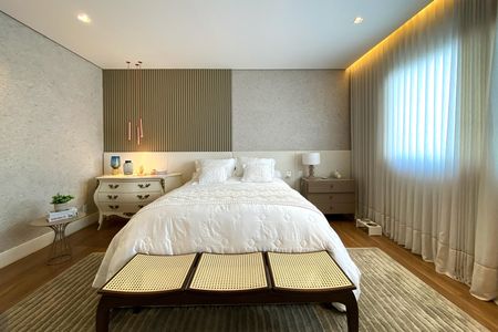 Casa de condomínio à venda com 470m², 5 quartos e 4 vagasSuite 1
