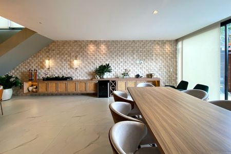 Casa de condomínio à venda com 470m², 5 quartos e 4 vagasCopa
