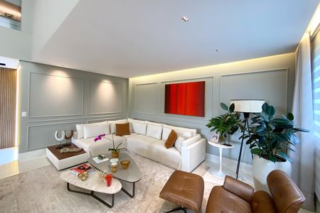 Casa de condomínio à venda com 470m², 5 quartos e 4 vagasSala de Estar
