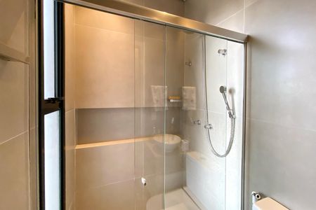 Casa de condomínio à venda com 470m², 5 quartos e 4 vagasBanheiro da Suíte 4