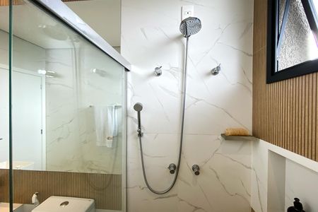 Casa de condomínio à venda com 470m², 5 quartos e 4 vagasBanheiro da Suíte 3