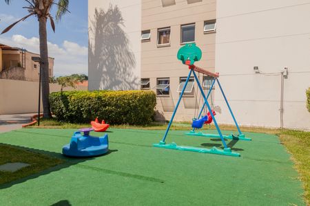 Apartamento à venda com 49m², 2 quartos e 1 vaga Apartamento à venda com 49m², 2 quartos e 1 vagaÁrea comum - Playground