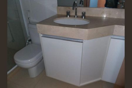 Apartamento para alugar com 125m², 3 quartos e 3 vagas Apartamento para alugar com 125m², 3 quartos e 3 vagasBanheiro
