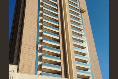 Apartamento para alugar com 125m², 3 quartos e 3 vagas Apartamento para alugar com 125m², 3 quartos e 3 vagasFachada