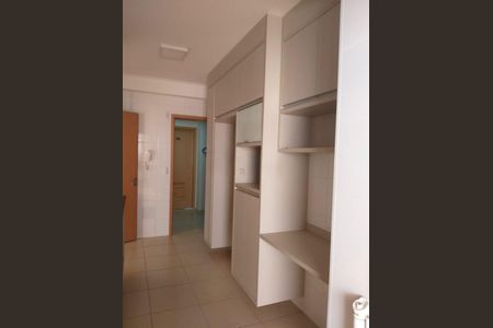 Apartamento para alugar com 125m², 3 quartos e 3 vagas Apartamento para alugar com 125m², 3 quartos e 3 vagasCozinha
