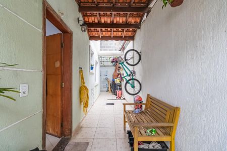 Casa à venda com 120m², 2 quartos e 2 vagas Casa à venda com 120m², 2 quartos e 2 vagasÁrea comum