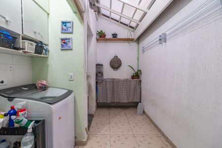 Casa à venda com 120m², 2 quartos e 2 vagas Casa à venda com 120m², 2 quartos e 2 vagasÁrea de serviço