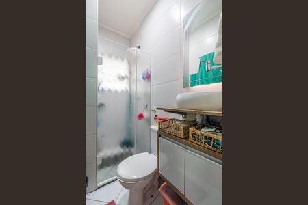 Casa à venda com 120m², 2 quartos e 2 vagas Casa à venda com 120m², 2 quartos e 2 vagasBanheiro social