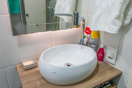 Casa à venda com 120m², 2 quartos e 2 vagas Casa à venda com 120m², 2 quartos e 2 vagasBanheiro social