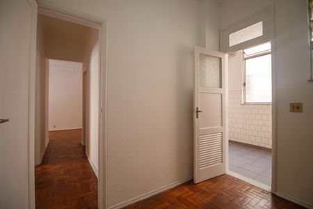 Apartamento à venda com 95m², 4 quartos e sem vaga Apartamento à venda com 95m², 4 quartos e sem vagaQuarto Revertido