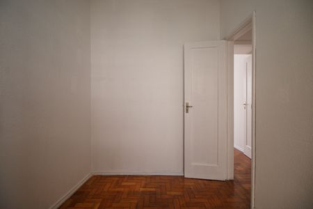 Apartamento à venda com 95m², 4 quartos e sem vaga Apartamento à venda com 95m², 4 quartos e sem vagaQuarto Revertido