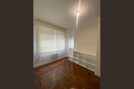 Sala de apartamento para alugar com 1 quarto, 45m² em Petrópolis, Porto Alegre