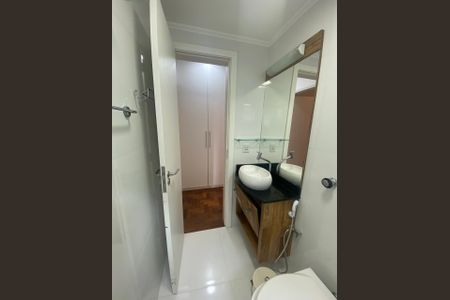 Apartamento para alugar com 45m², 1 quarto e 1 vaga Apartamento para alugar com 45m², 1 quarto e 1 vagaBanheiro