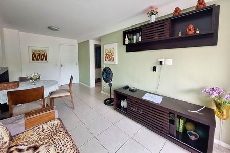 Apartamento à venda com 73m², 2 quartos e 1 vagaSala
