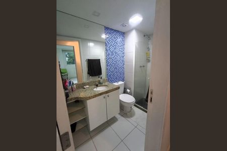 Banheiro de apartamento para alugar com 2 quartos, 73m² em Maravista, Niterói