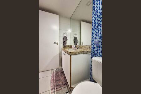 Apartamento à venda com 73m², 2 quartos e 1 vagaBanheiro Social
