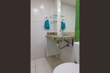 Apartamento à venda com 73m², 2 quartos e 1 vagaBanheiro da Suíte 1