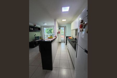 Cozinha de apartamento para alugar com 2 quartos, 73m² em Maravista, Niterói