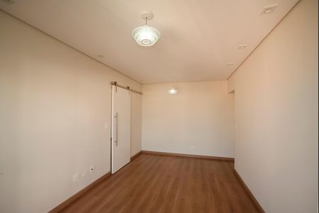 Apartamento para alugar com 67m², 2 quartos e 1 vagaSala